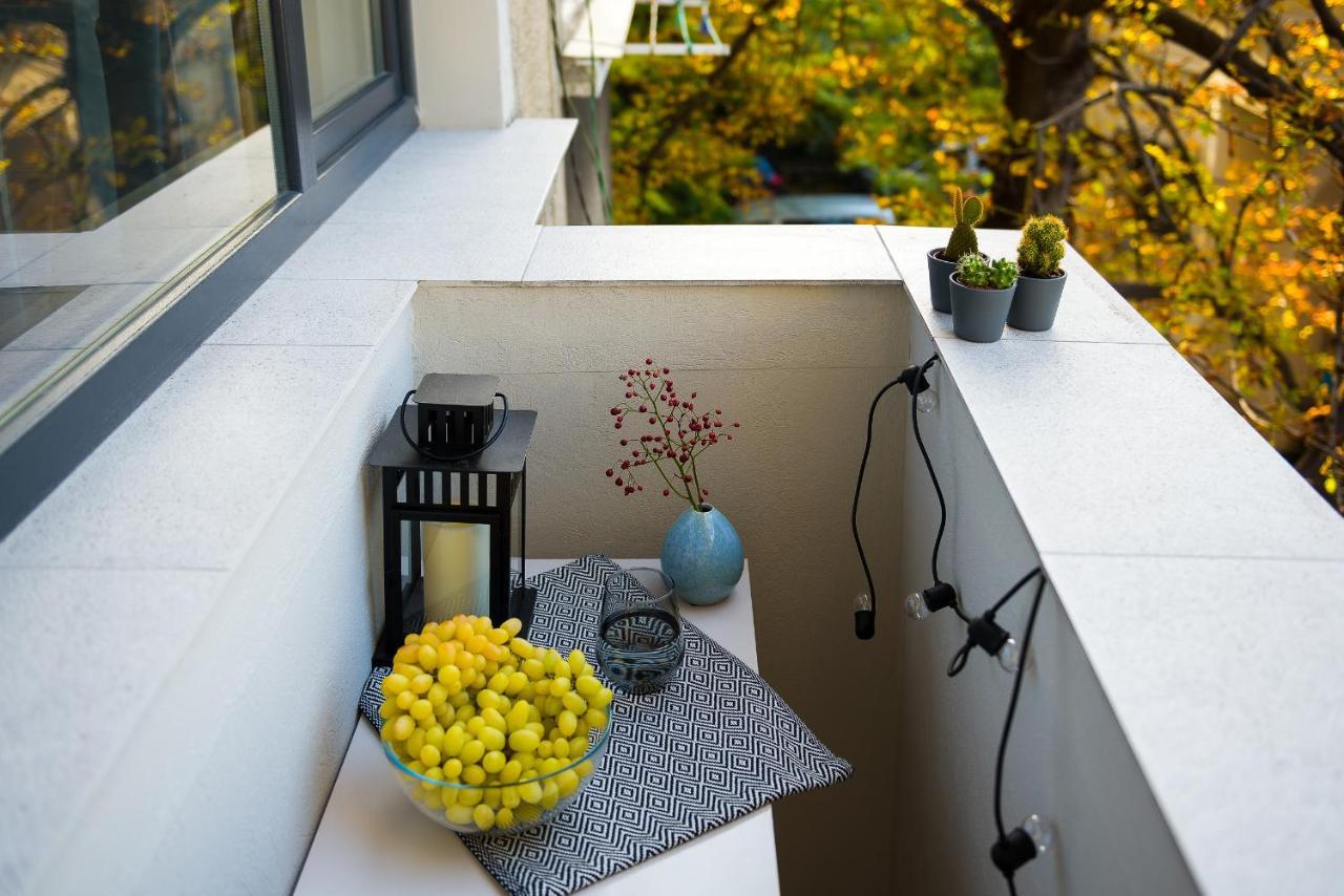 Sunny Studio - Top Location - Green View Balcony Bukares Bagian luar foto
